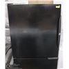Image 1 : BLACK AMANA REFRIGERATOR WITH BOTTOM DOOR FREEZER