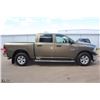 Image 7 : 2015 DODGE RAM 4X4 ST 1500, HEMI