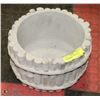 Image 1 : CONCRETE LARGE TWIG PLANTER  11" DIAMETER