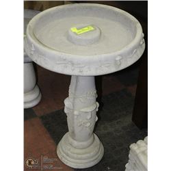CONCRETE 2 PIECE BIRDBATH 15"X15" HIGH