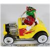 Image 1 : M & M COLLECTIBLE CAR  DISPENSER