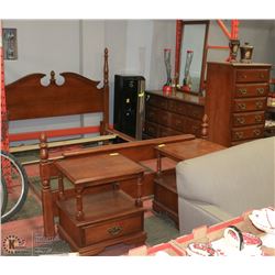 SOLID VILAS MAPLE QUEEN SIZE 9 PC BEDROOM SUITE