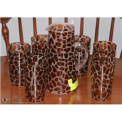 GIRAFFE PRINT GLASS PITCHER & 6 GLASSES