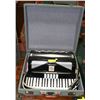 Image 1 : VINTAGE NATIONAL BRAND GERMAN ACCORDIAN