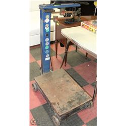 VINTAGE PLATFORM SCALE