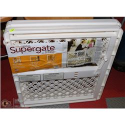 LOT OF 2 CHILD SAFETY GATES - ADJUSTS