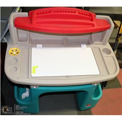 STEP 2 DRAWING AND ACTIVITY PLAY DESK