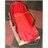 Image 1 : CHILDRENS WOOD SLED WITH LINER