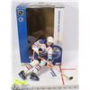 Image 1 : LEGENDS WAYNE GRETZKY LIMITED EDITION 12" ACTION