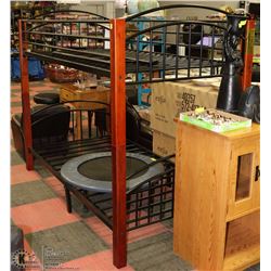 NEW DBL/SINGLE SIZED BUNK BED