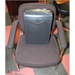 CERTIFIED DATA PAPER SHREDDER WITH WAITING ROOM