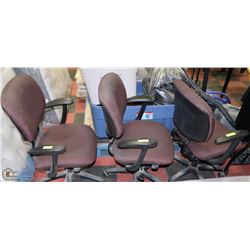 GROUP OF 3 HYDRAULIC LIFT OFFICE CHAIRS