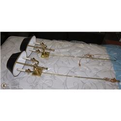 2 VINTAGE BRASS TONE CANDLE HOLDER LOOKING WALL