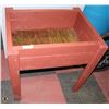 Image 1 : WOOD BROWN RAISED GARDEN PLANTER.SAND BOX