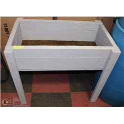 WOOD GREY RAISED GARDEN PLANTER.SAND BOX