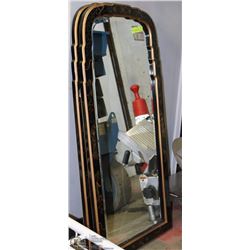 2 SHOWHOME DISPLAY DECORATIVE ETCHED MIRRORS