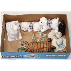 FLAT OF ESTATE ANIMAL FIGURINES