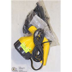 MCCULLOCH STEAMER WITH ATTACHMENTS