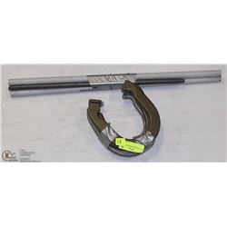 SET OF 4 HORSE SHOES WITH PINS