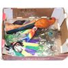 Image 1 : LOT OF JAMAICAN WOOD PARROT AND MARDI GRAS MASKS