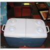 Image 1 : LARGE BLUE & WHITE RUBBERMAID COOLER