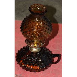 VINTAGE AMBER GLASS OIL LAMP