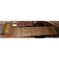 5' WOODEN TOBOGGAN