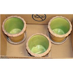3 PLANTER POTS WITH BASES