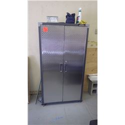 MasterCraft maximum cabint with 4 adjustable shelves 68"x36"x18"with checke plate doors