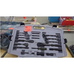 Stanley rust proof complete yool kit with all sockets, wrenches fully intact