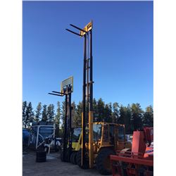Allis Chalmers 700 straight mast forklift with gas engine (serial# 1534, 5481 hours)