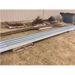 Approx 100' of metal concrete decking forms