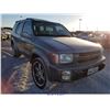 Image 1 : 2000 - INFINITI QX4