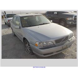 2000 - VOLVO S70