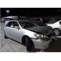 2005 - TOYOTA CAMRY // SALVAGE TITLE