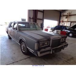 1988 - LINCOLN TOWN CAR