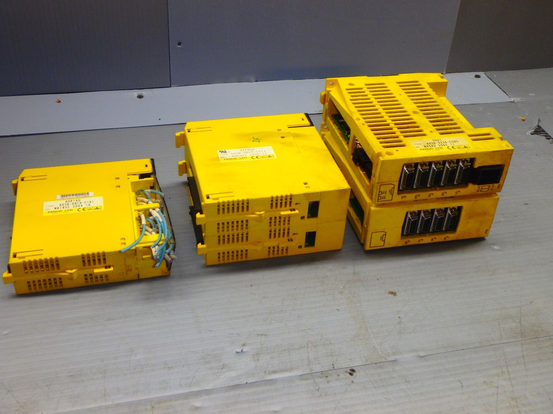 FANUC- MISCELLANEOUS LOT OF INTERFACE MODULES AND I/O MODULE!! SEE DESC ...