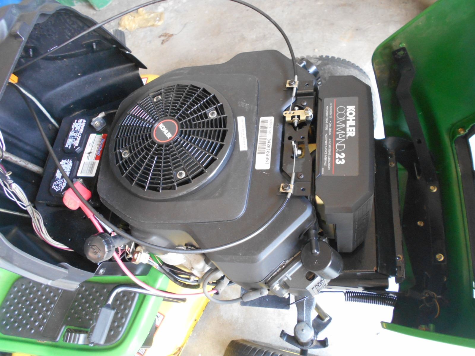 John Deere L130 automatic 48 inch cut with Bagger