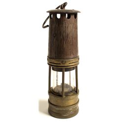 Unmarked Marsaut Style Safety Lamp