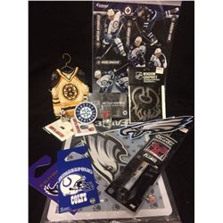 SPORTS FAN SOUVENIR LOT (VARIOUS SPORTS TEAMS)