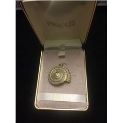 LARGE SEA SHELL W/ 10K GOLD ACCENTS PENDANT