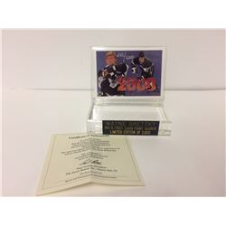 LIMITED EDITION WAYNE GRETZKY SIGNED UPPER DECK CARD (NHL'S 1ST 2000 POINT SCORER) W/ COA