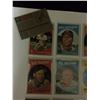 Image 3 : VINTAGE MLB BASEBALL TRADING CARDS LOT