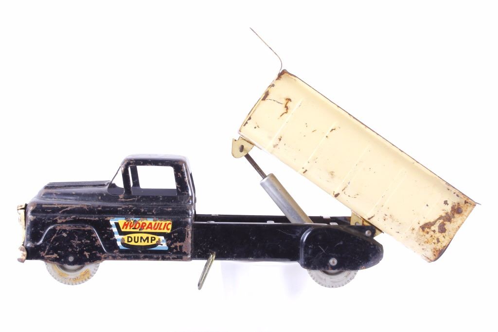 Marx Pressed Steel Hydraulic Dump Truck