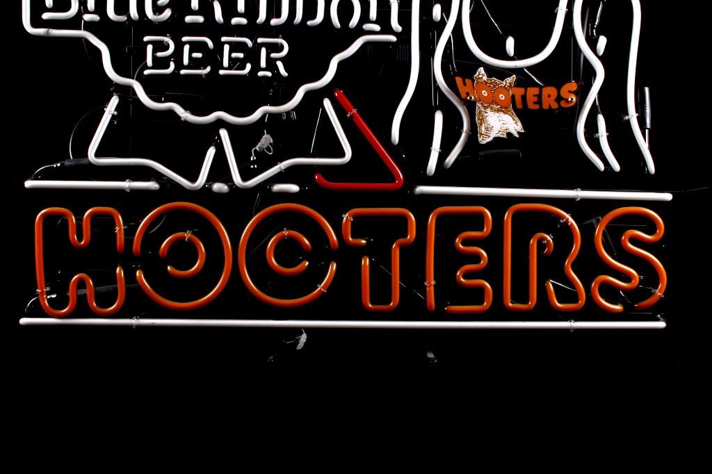 Pabst Blue Ribbon Hooters Neon Lighted Sign