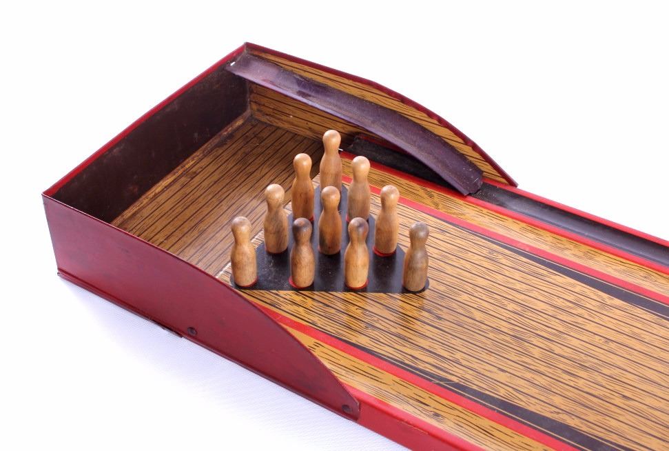 Baldwin King Pin Bowling Game Baldwin King Pin Bowling Game