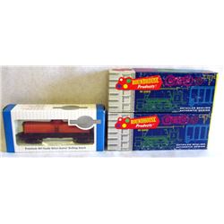3 MODEL TRAIN CARS