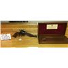 Image 2 : HANDGUN, RUGER SUPER BLACK HAWK, 44 MAGNUM
