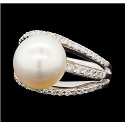 Pearl and Diamond Ring - 18KT White Gold