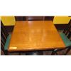Image 2 : Rectangular Hardwood Table (30 x 27) w/Round Metal Base and 2 Chairs